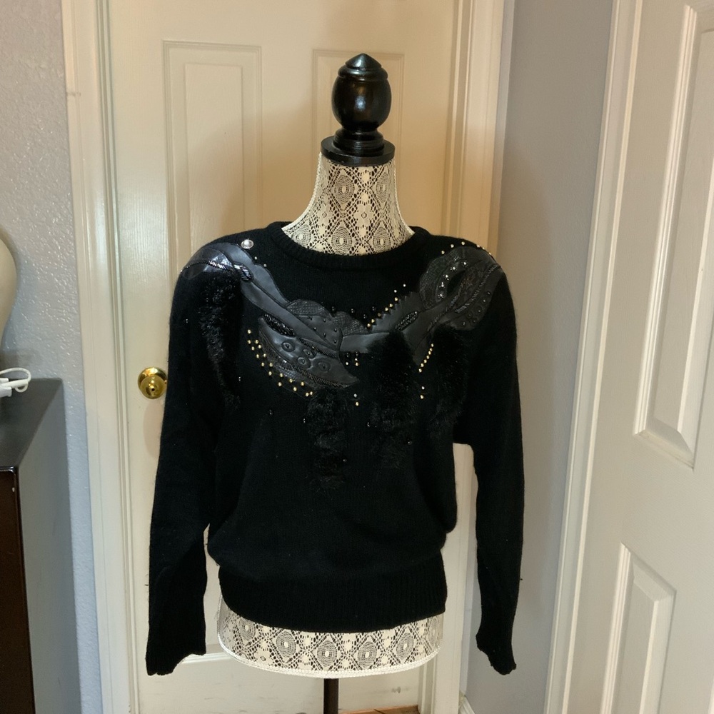 Vintage segue black knitted top